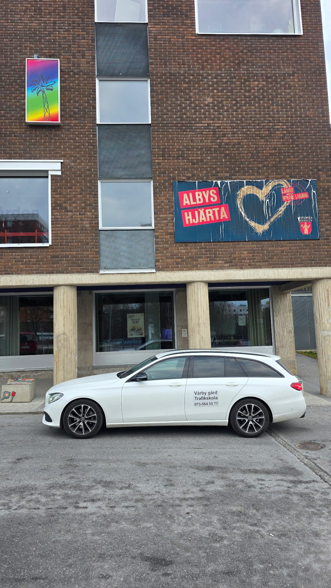 Körlektion i Botkyrkaområdet med Vårby Gård Trafikskola