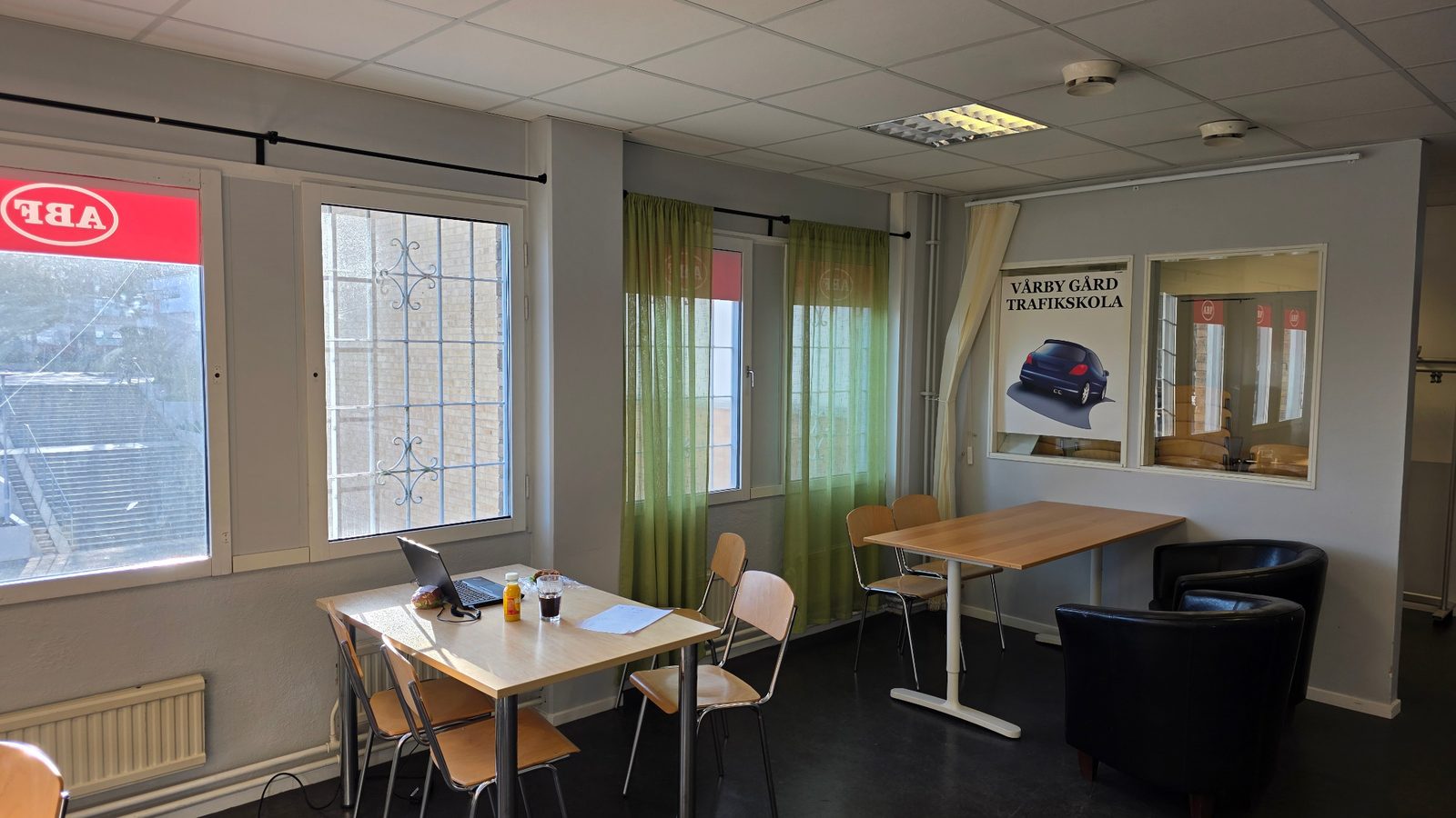 Lokalen hos Vårby Gård Trafikskola